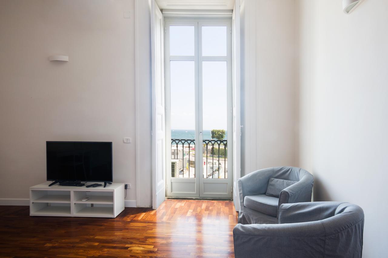 B&B Palazzo Mirelli Napoli Bagian luar foto